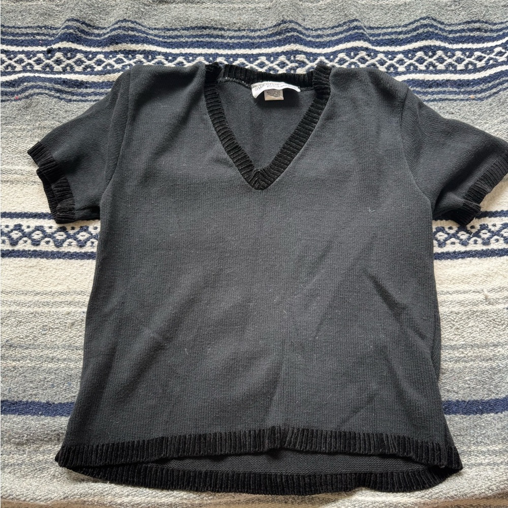 Sweater Exchange Women’s Black V-Neck Shirt Size Large Petite